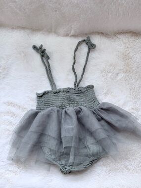 Angel Dear Top with Smocked Bodice and attached Bloomer 3-6 Mos-NWOT
